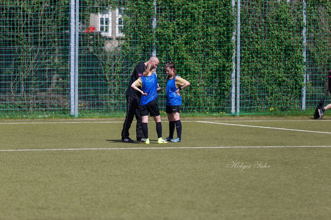 Bild 108 - B-Juniorinnen Pokalfinale SV Henstedt Ulzburg - SG Holstein Sued : 2:0